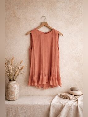 Club Monaco Pleated Swing Top Peach Medium Relaxed Fit NWT